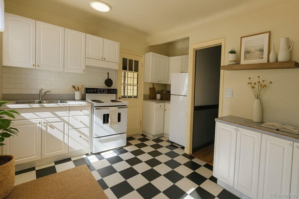 Photo of 865 Brentwood Street, Lakewood, CO 80214 (MLS # 3104920)