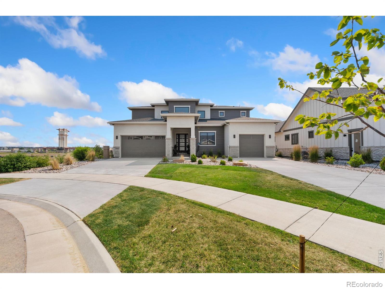 3662 N Buchanan Court