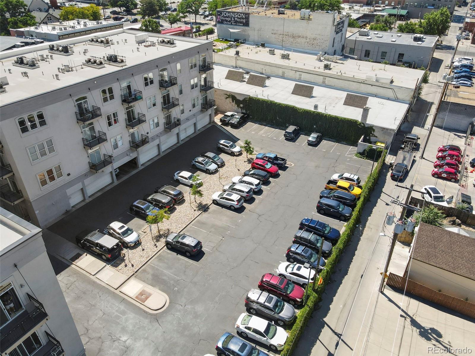 277 N Broadway 403