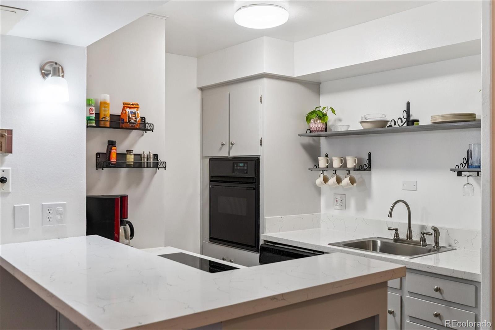 790 N Washington Street 305