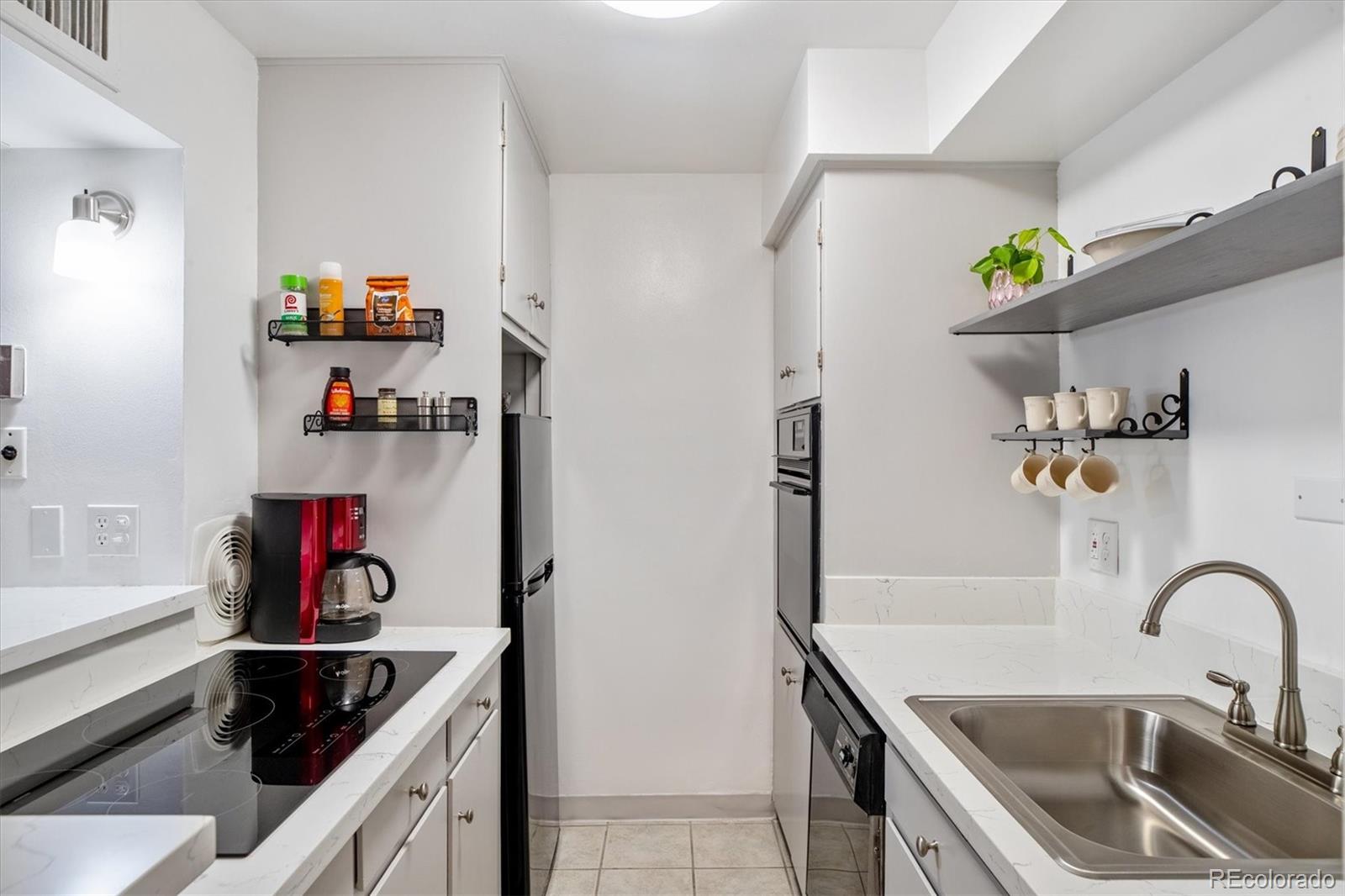 790 N Washington Street 305