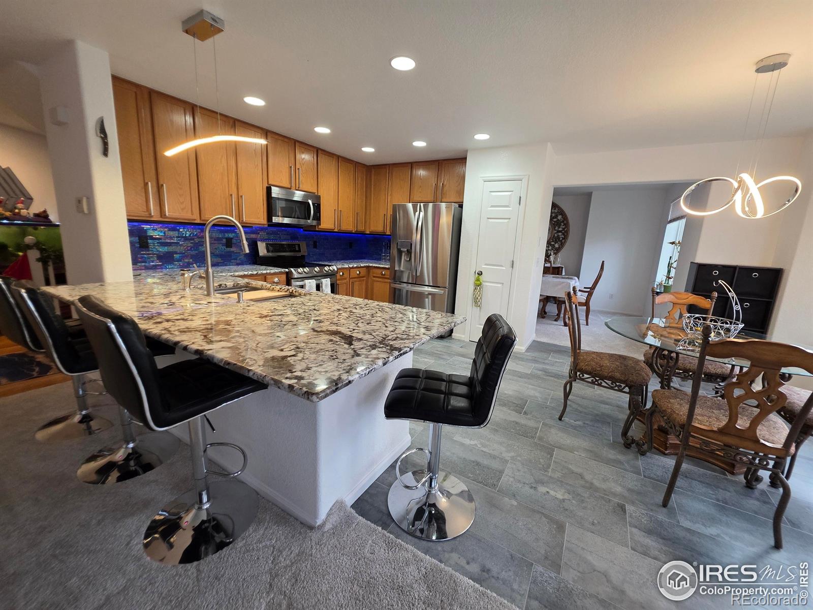 14985 Elizabeth Street