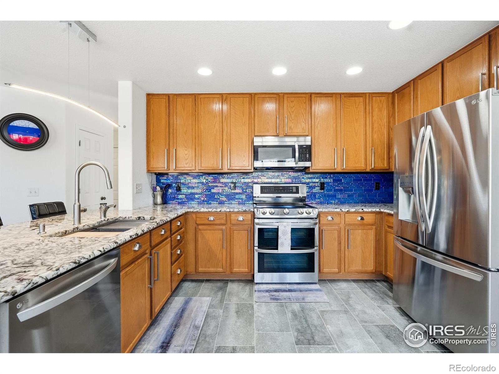 14985 Elizabeth Street