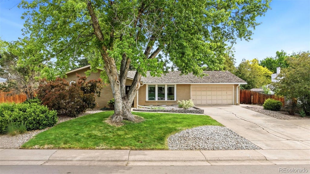 Photo of 5477 W Hinsdale Place, Littleton, CO 80128 (MLS # 4805743)