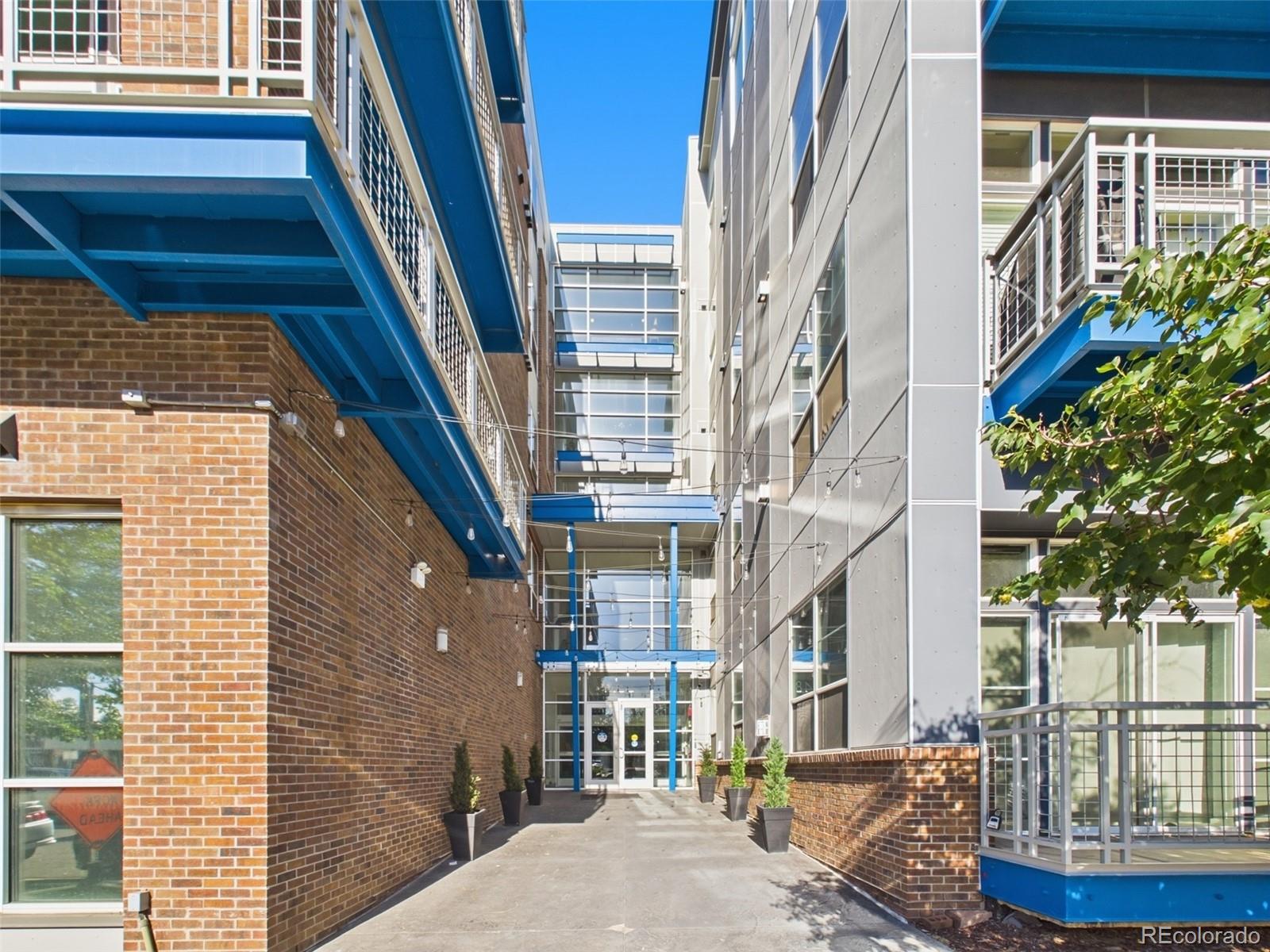 1488 Madison Street 403