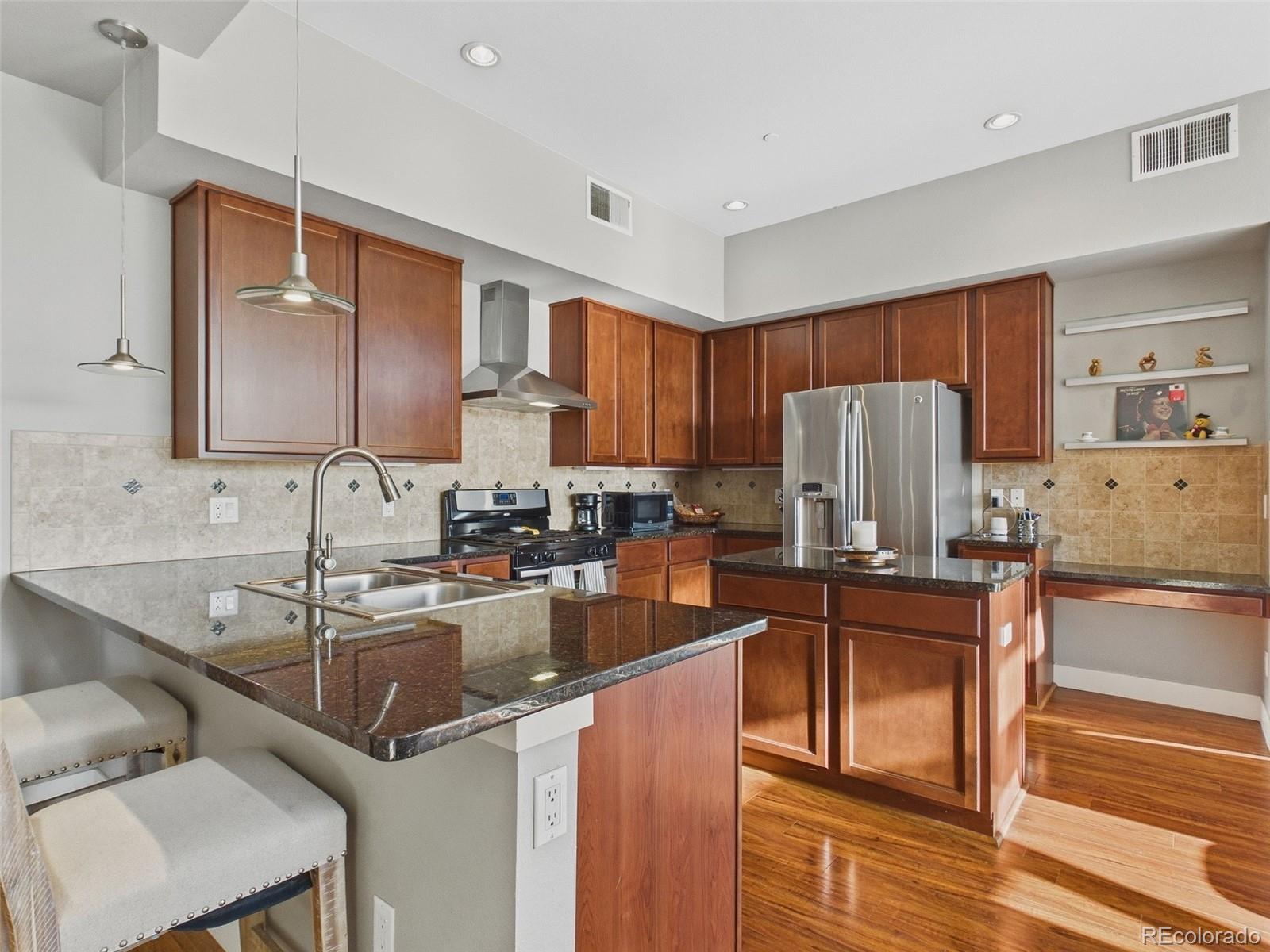 1488 Madison Street 403