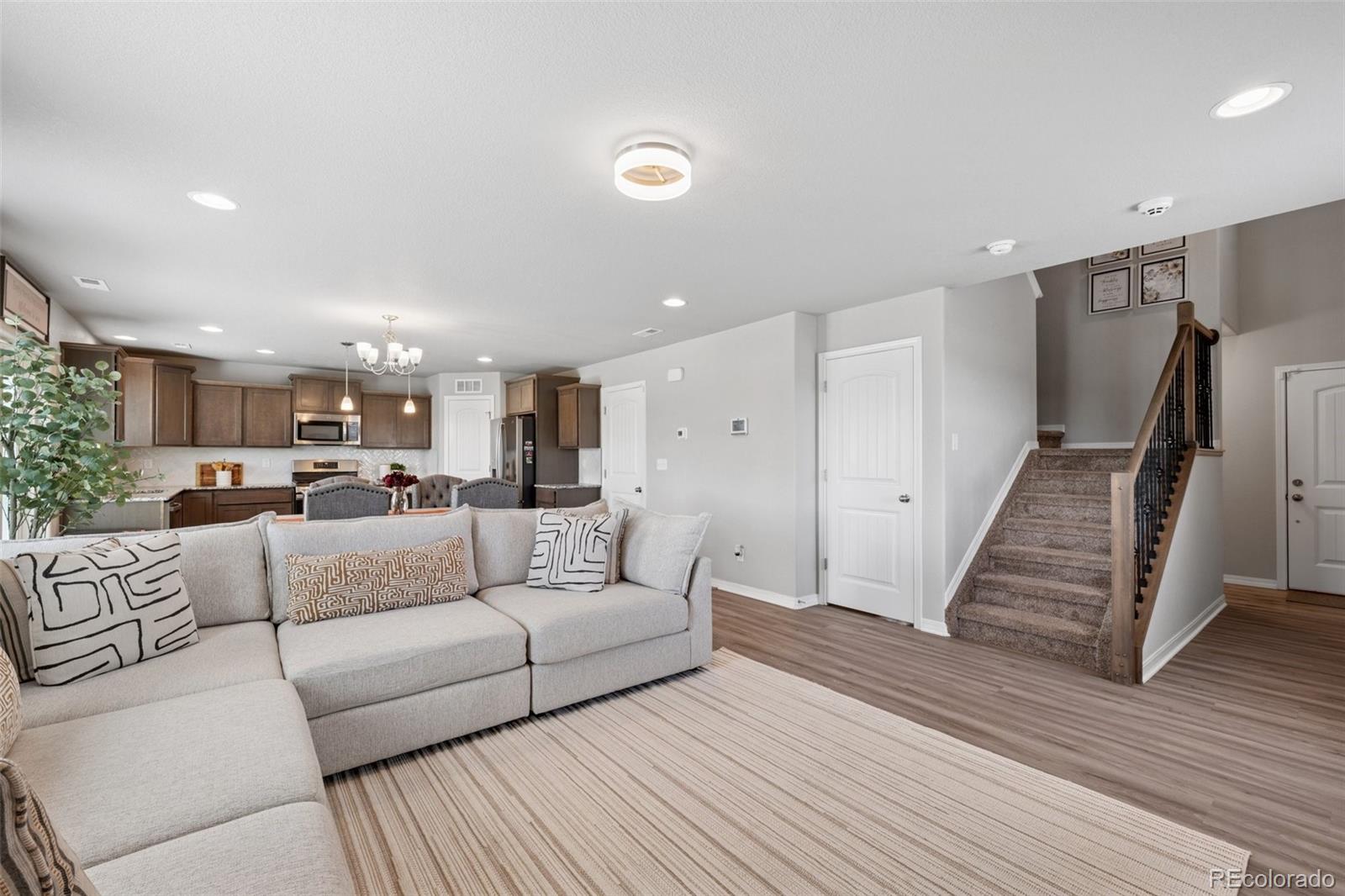 11372 Esperanza Way