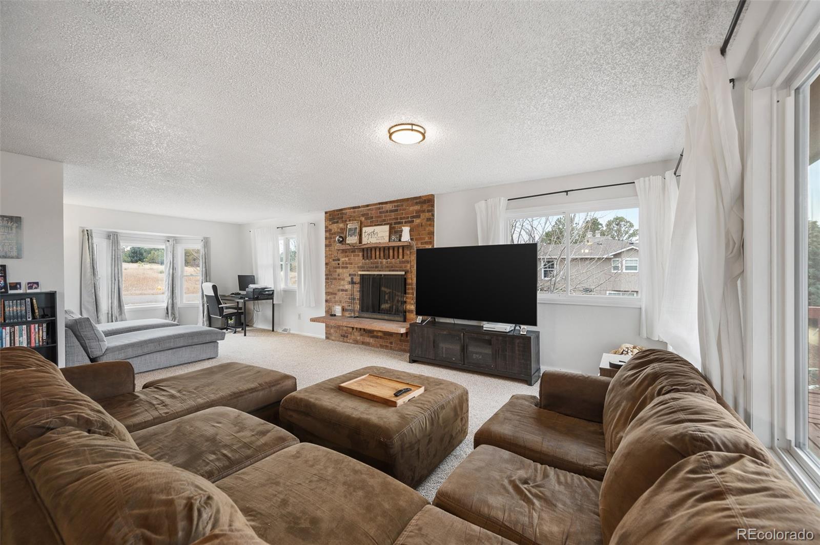 8677 Thunderbird Circle