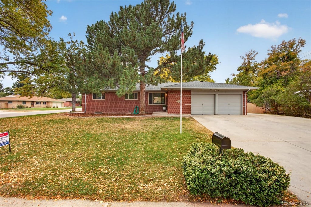 Photo of 6940 W 4th Avenue, Lakewood, CO 80226 (MLS # 9947698)
