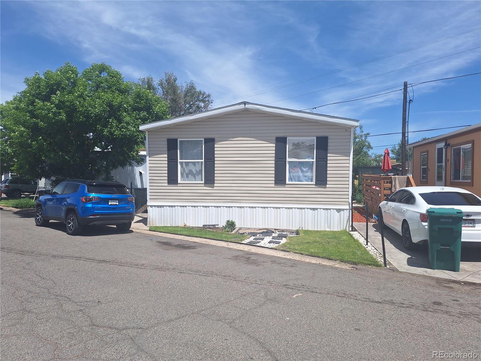 View Arvada, CO 80002 mobile home