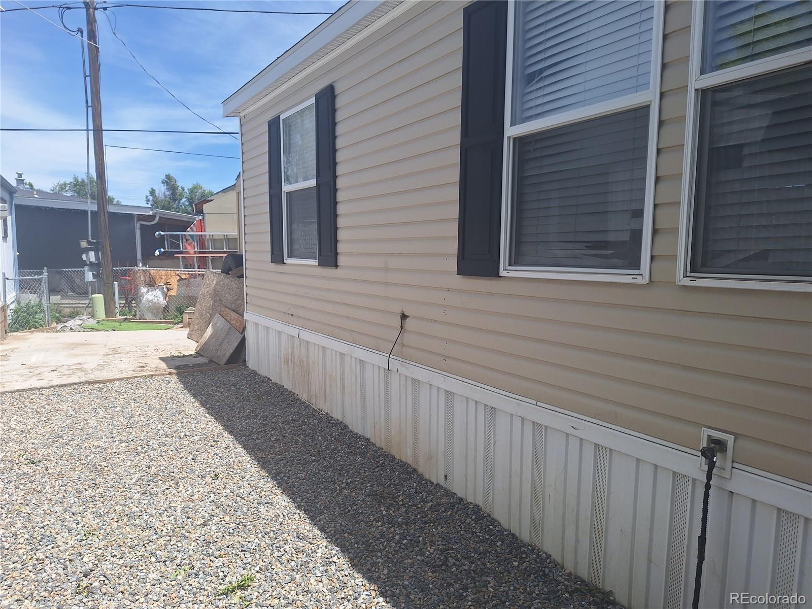 Photo 5 of 21 of 5250 W 53rd Avenue mobile home
