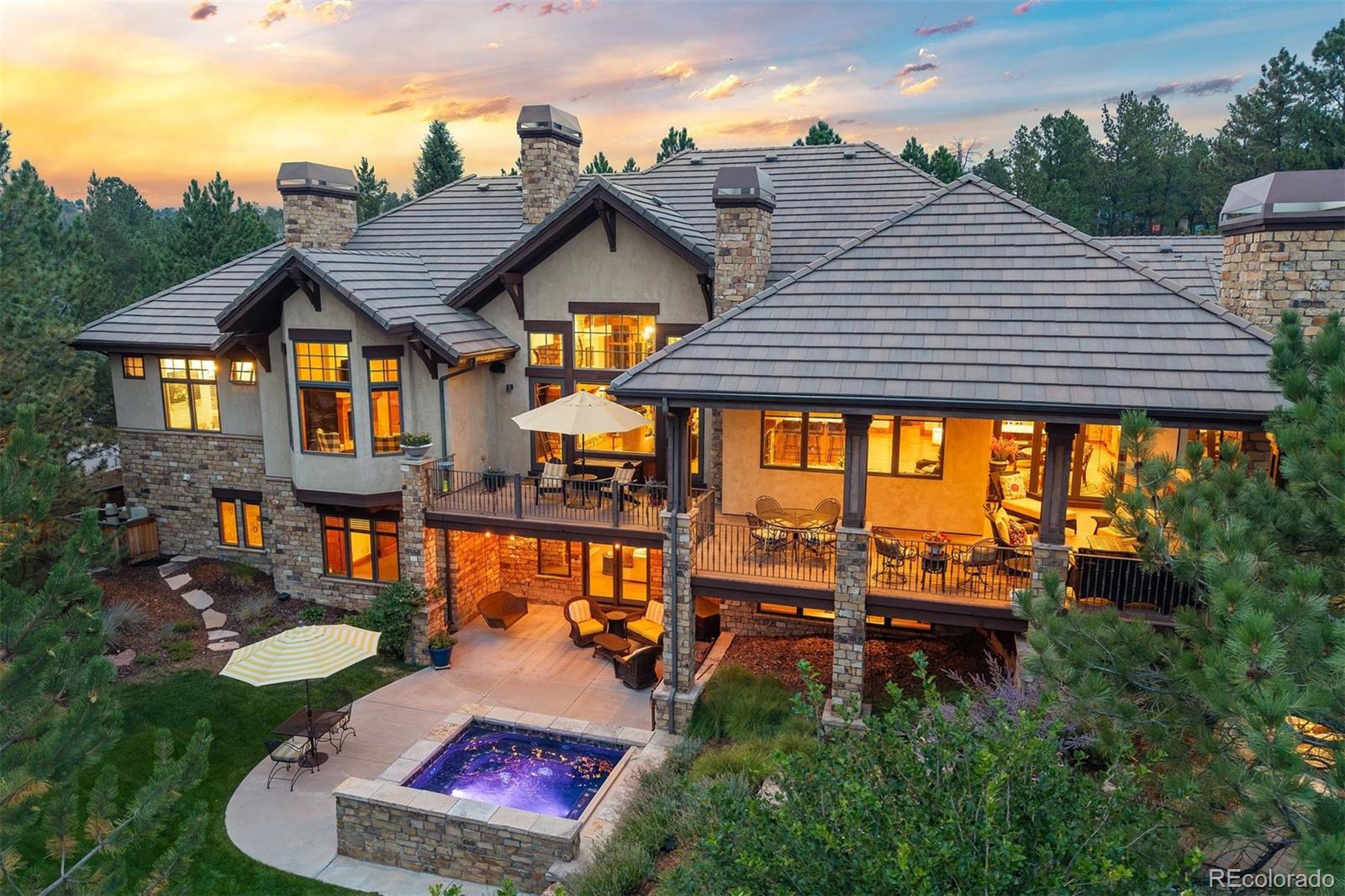 958 Westchester Circle