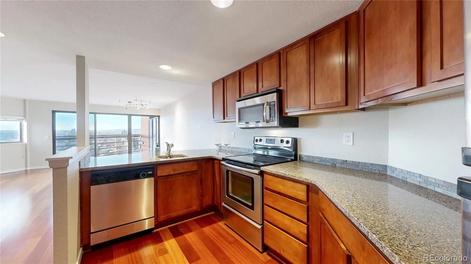 Denver, Colorado 80205, United States, 1 Bedroom Bedrooms, ,1 BathroomBathrooms,Residential,Active,86714