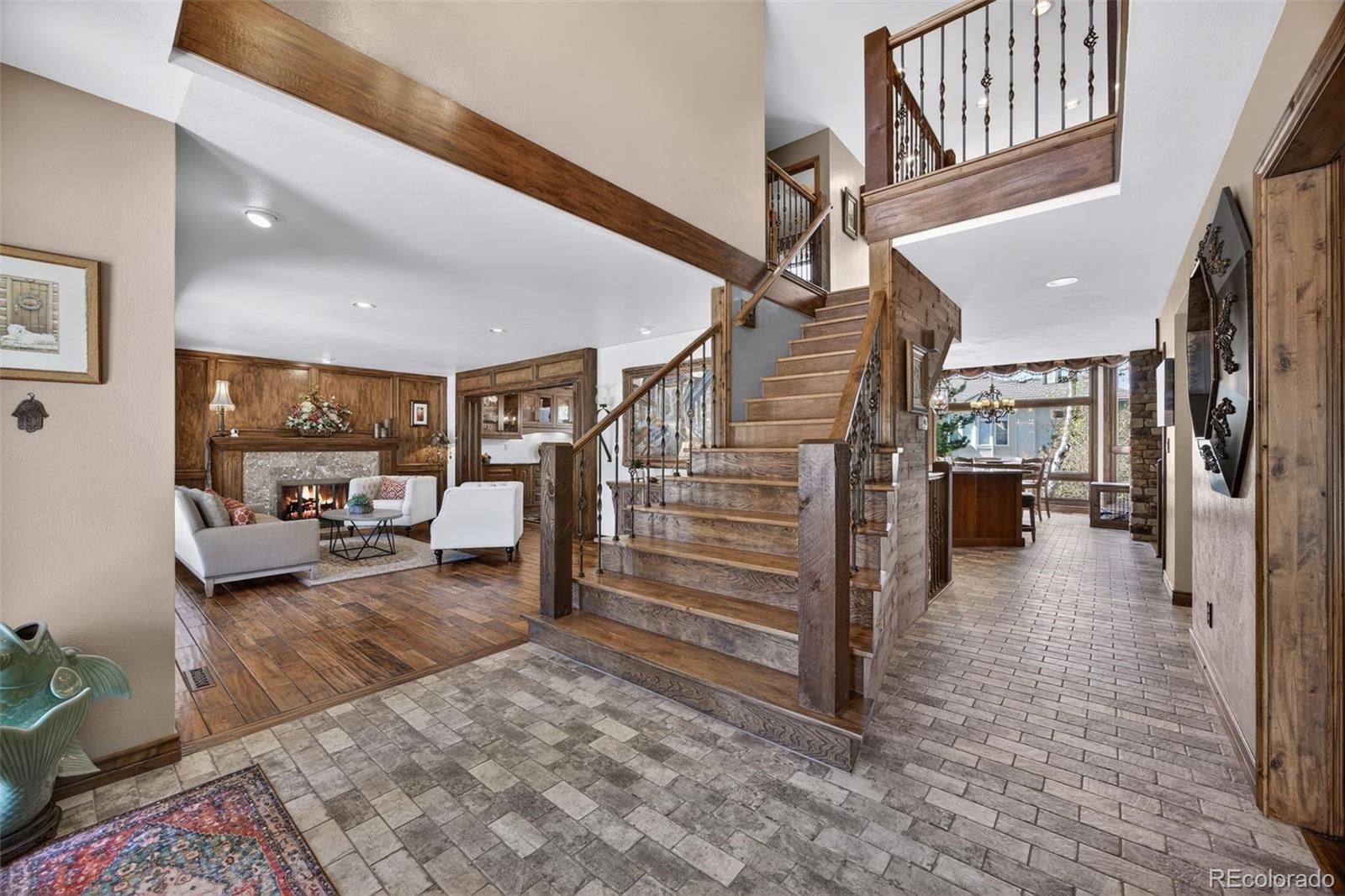 5038 E Nichols Place