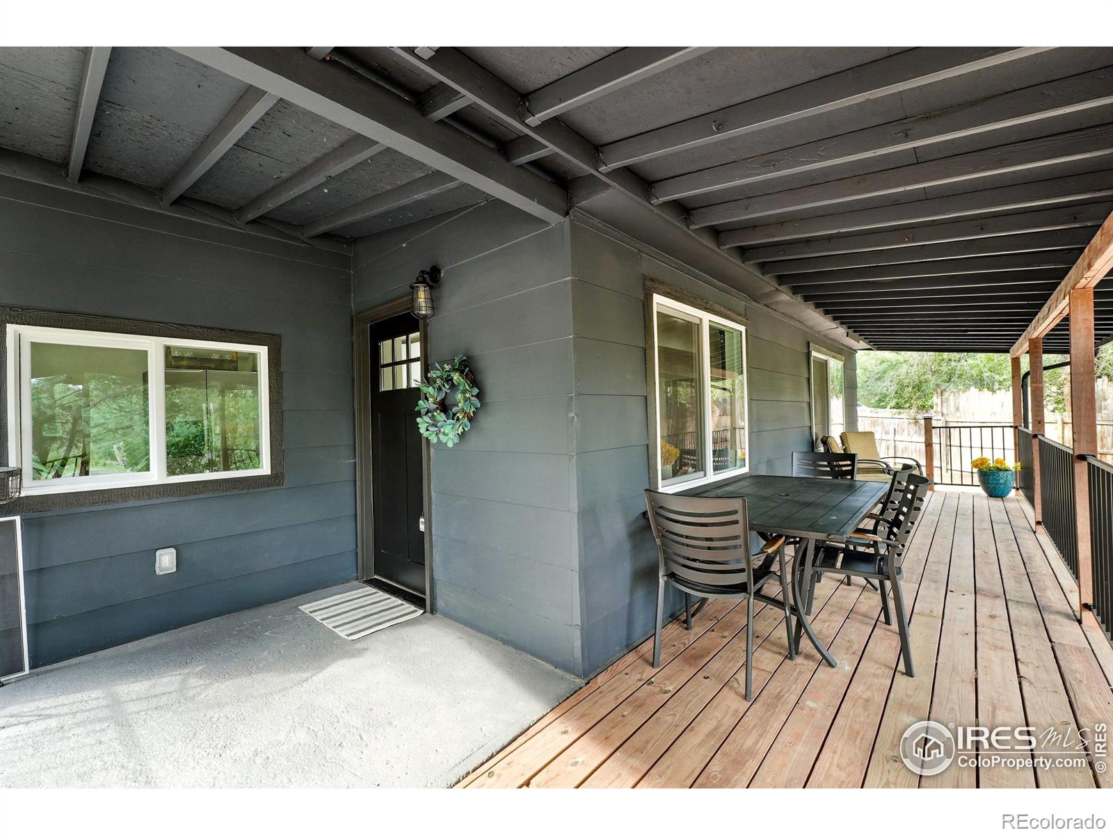 10031 Hummingbird Lane