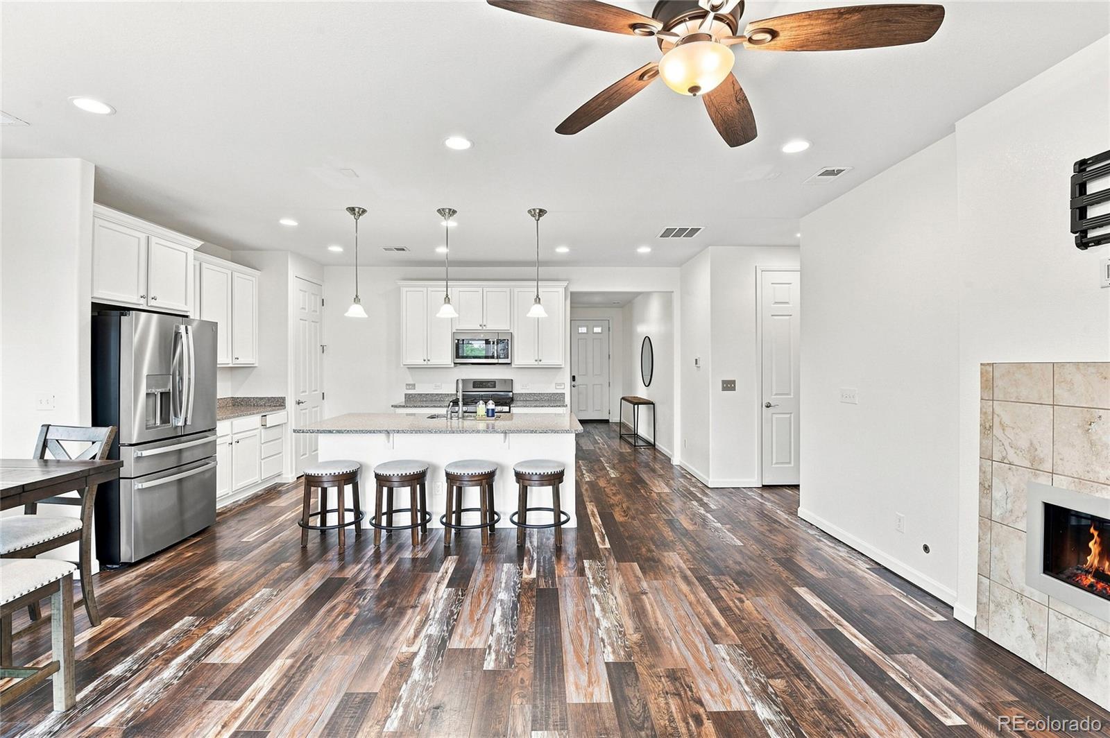 200 S Langdale Court