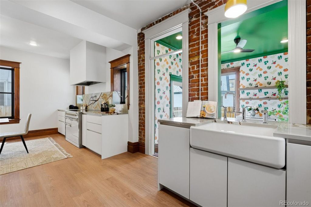 Photo of 509 N Pennsylvania Street, Denver, CO 80203 (MLS # 7141410)
