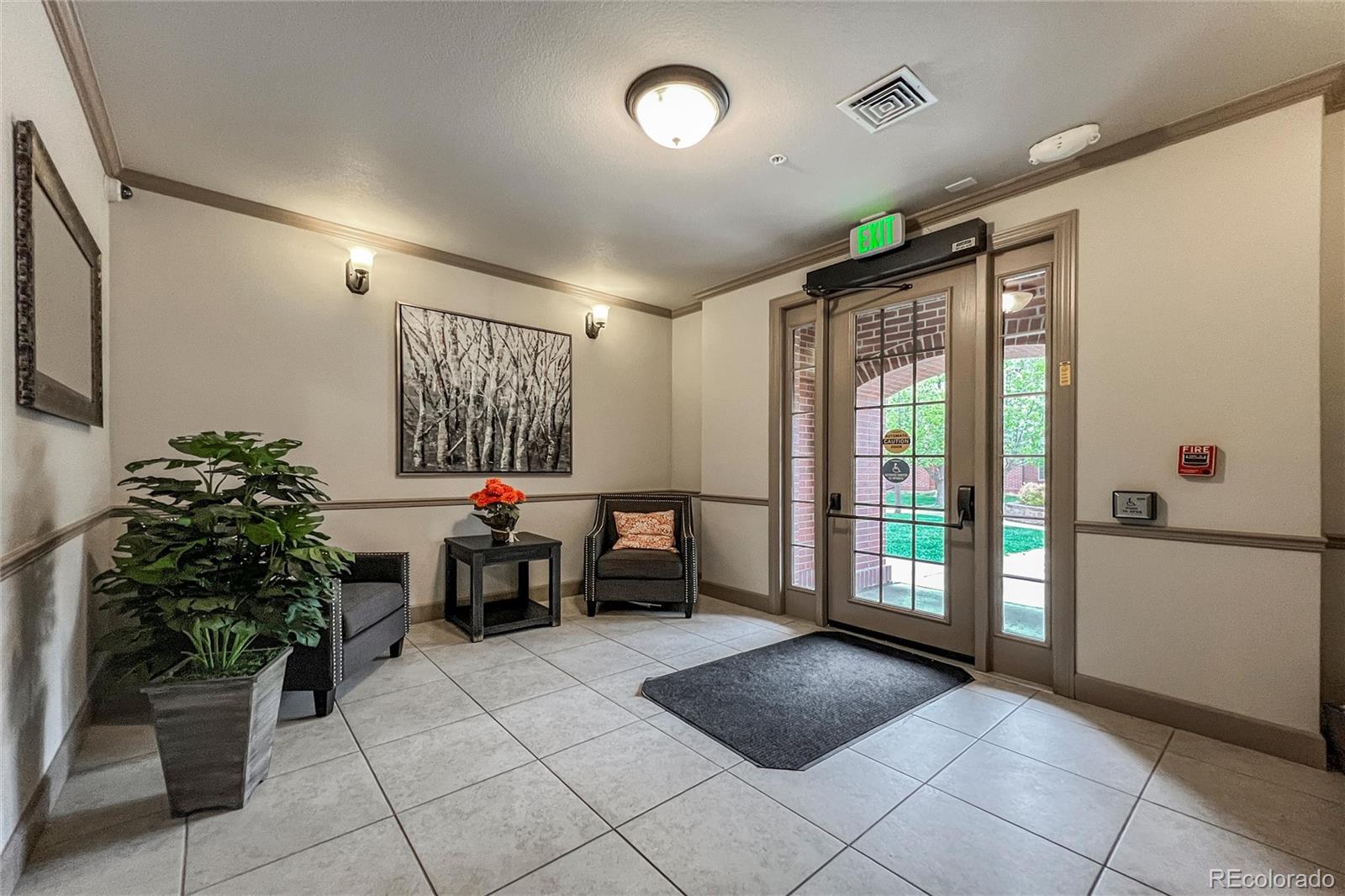 1379 Charles 4, Longmont, CO, 80503 3 1379 Charles 4