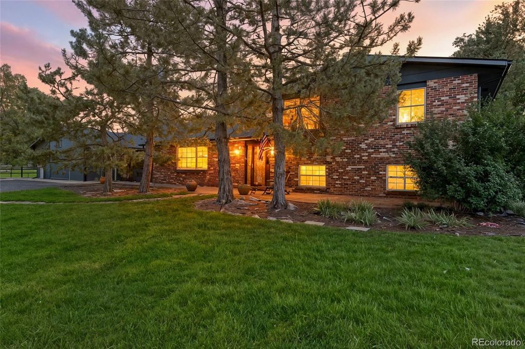 Photo of 11358 Flatiron Drive, Lafayette, CO 80026 (MLS # 8706891)