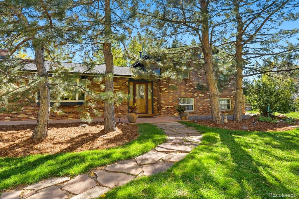 Photo of 11358 Flatiron Drive, Lafayette, CO 80026 (MLS # 8706891)
