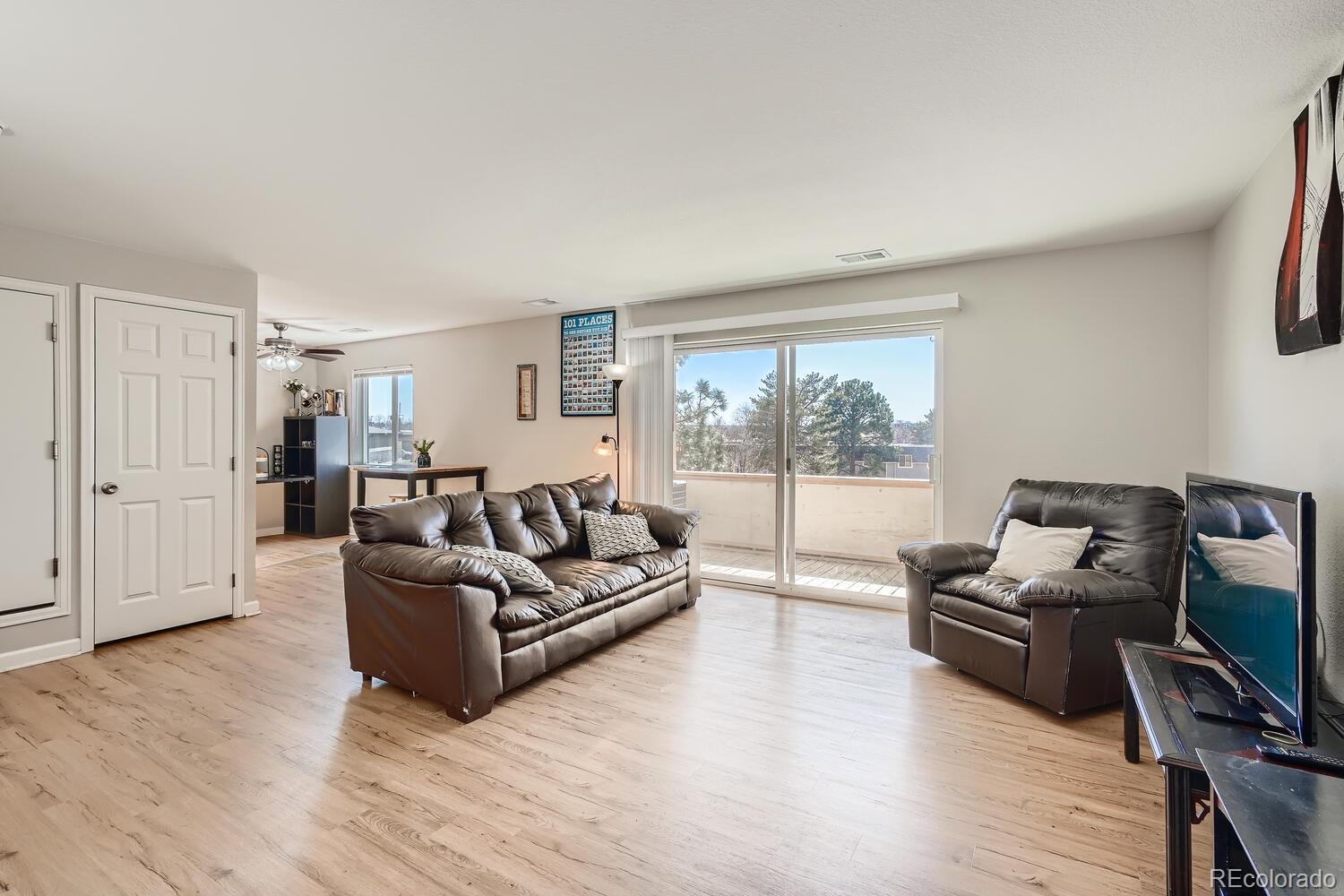 2211 Sable Boulevard 708
