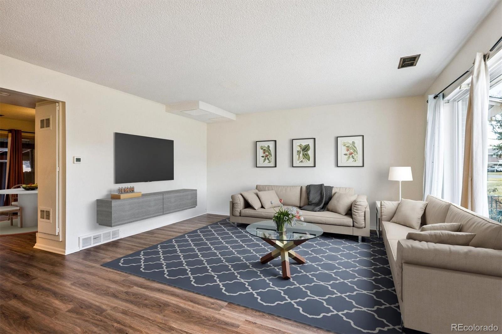 9041 E Mansfield Avenue