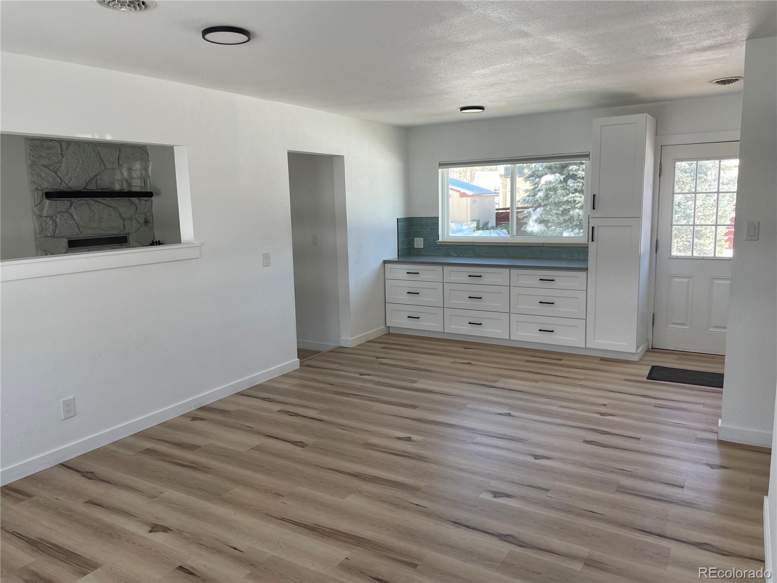 5262 E Dartmouth Avenue