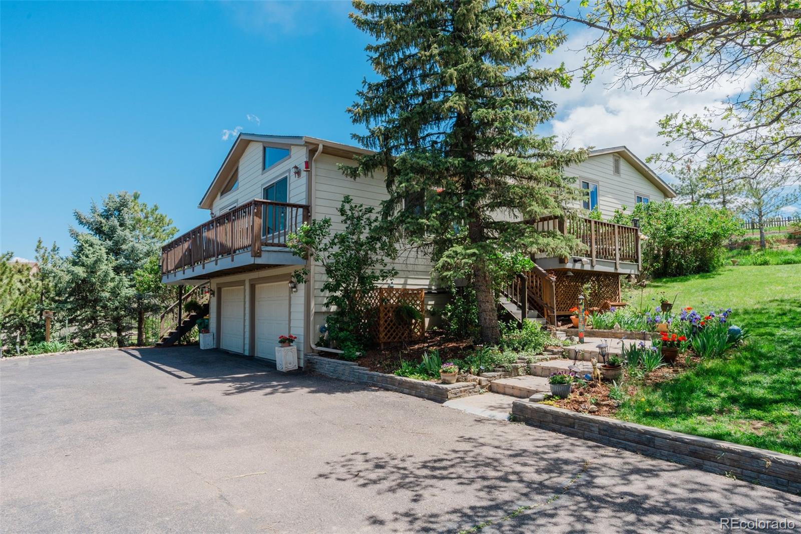 6334 Cherokee Drive