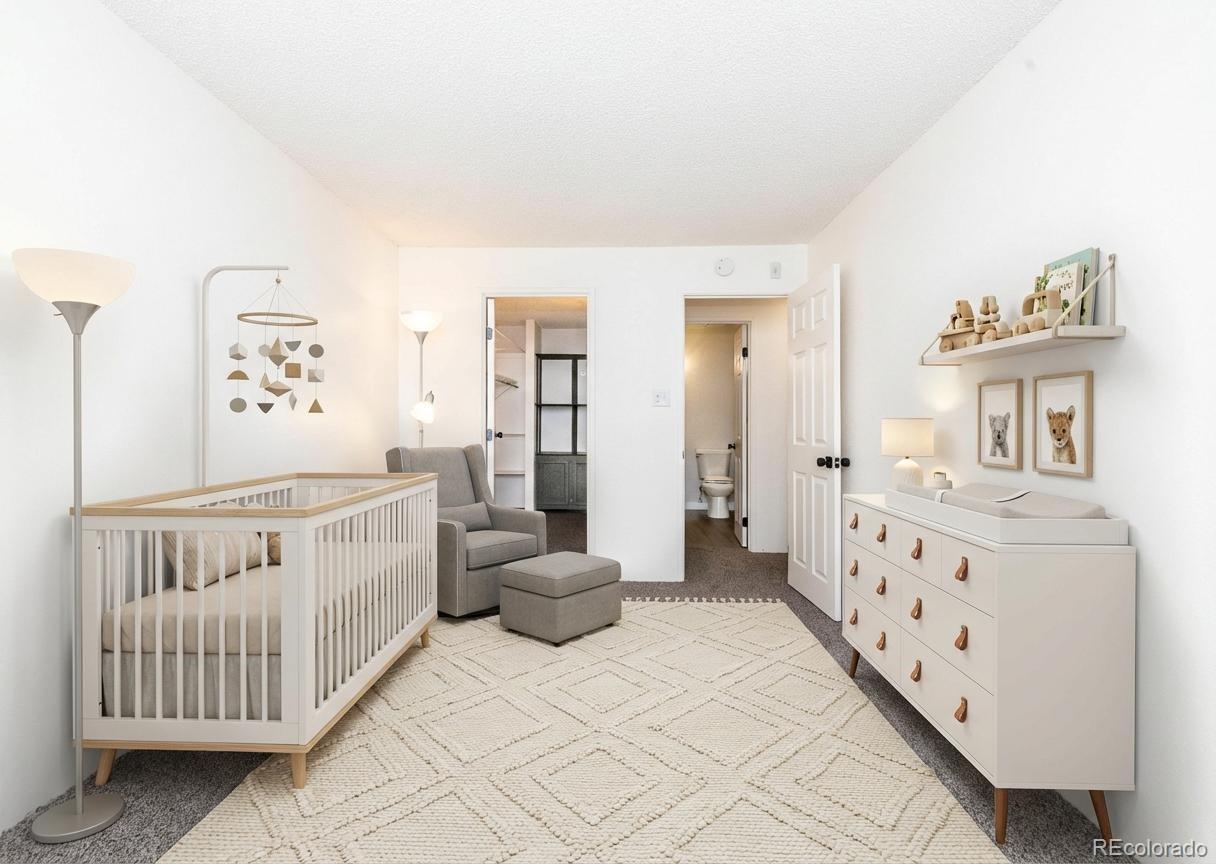 1350 Golden Circle 302