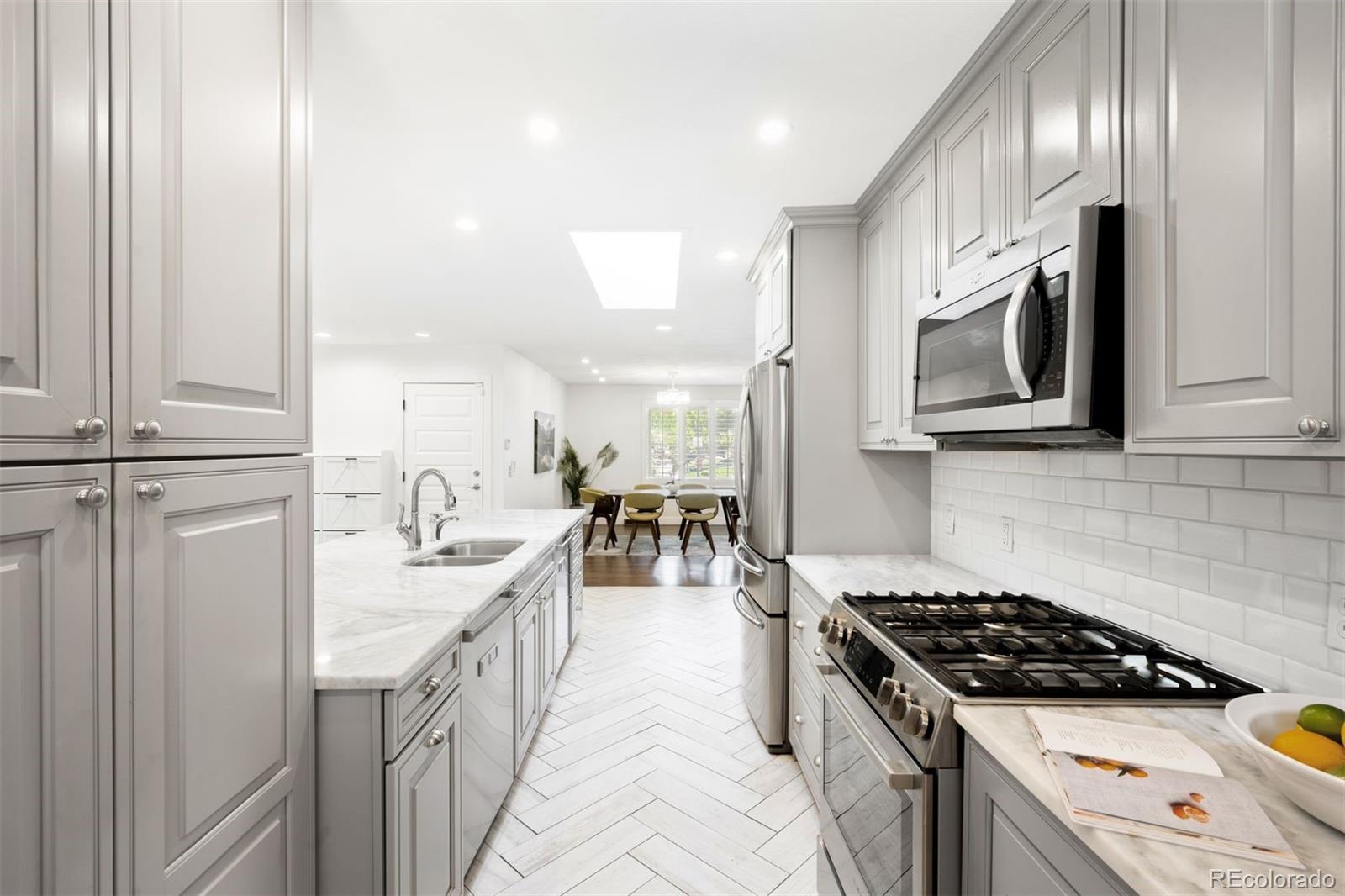 1715 S Oneida Street