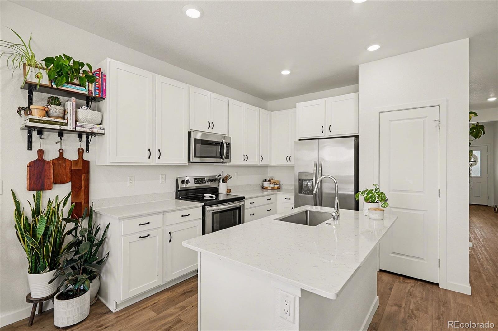 1231 E Hopkins Drive