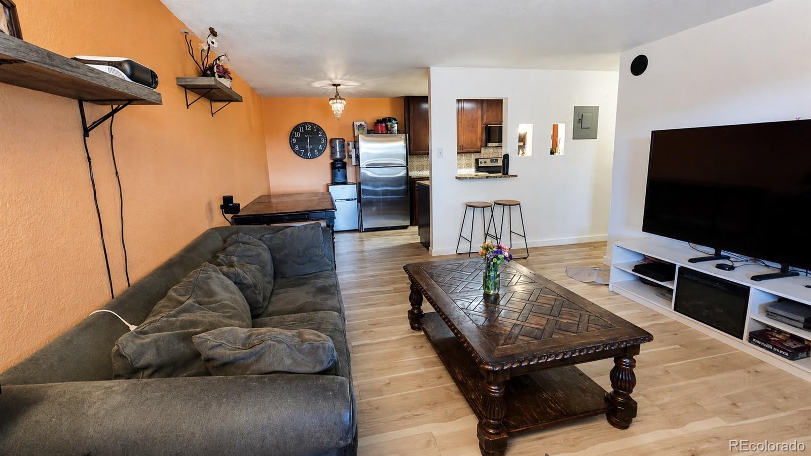 2325 S Linden Court 300