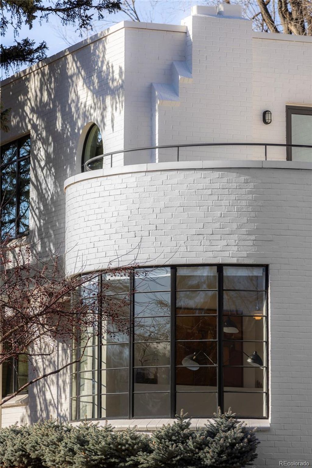 Photo of 801 S Ellipse Way, Denver, CO 80209 (MLS # 2553266)