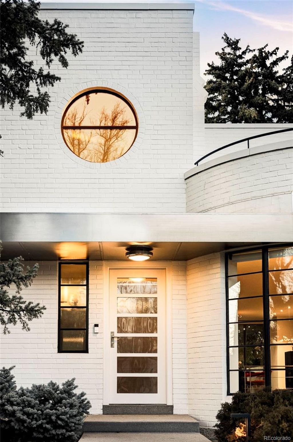 Photo of 801 S Ellipse Way, Denver, CO 80209 (MLS # 2553266)