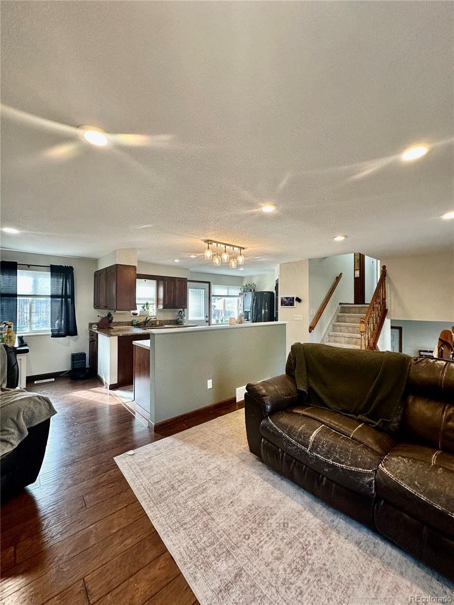 11363 Newland Street