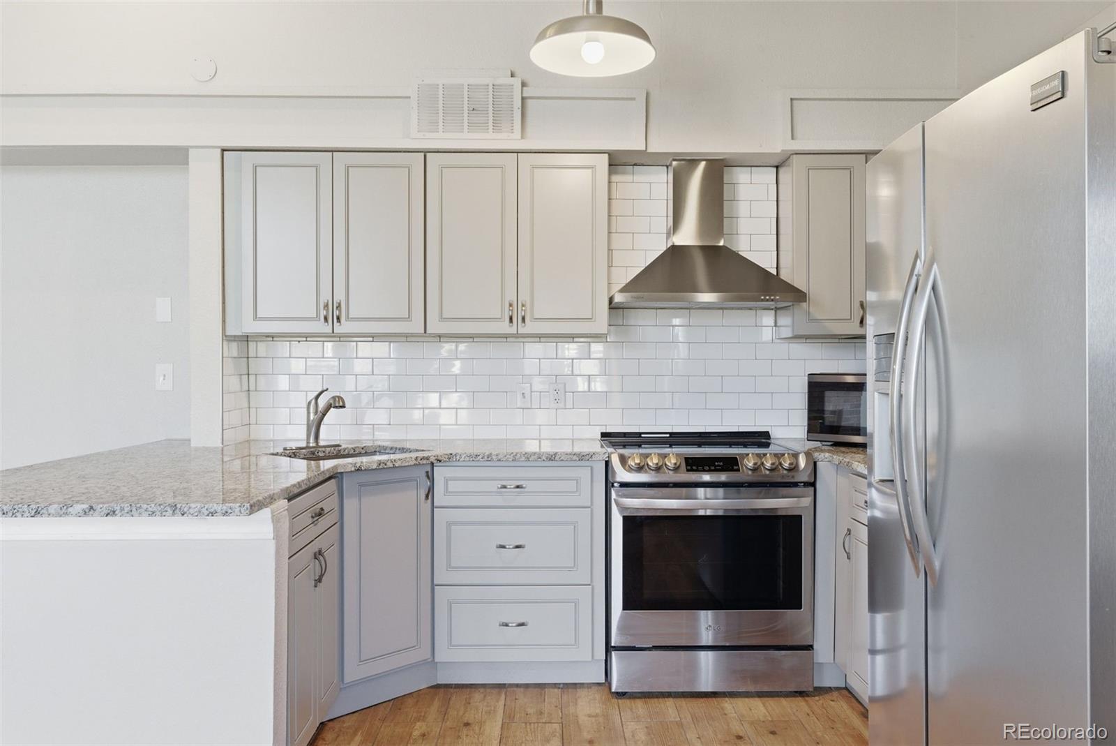 4760 S Wadsworth Boulevard C303