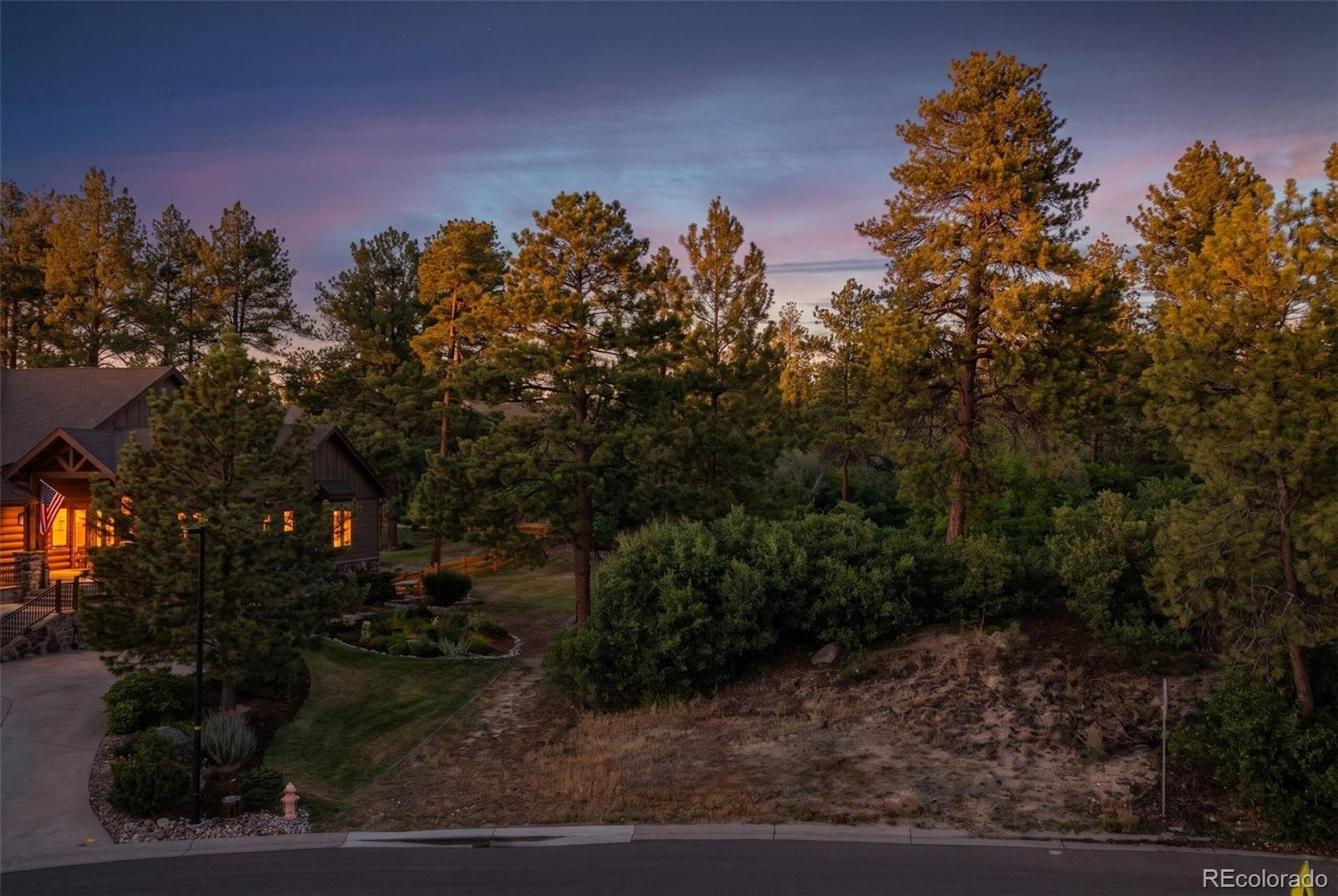 2445 Saddleback Drive