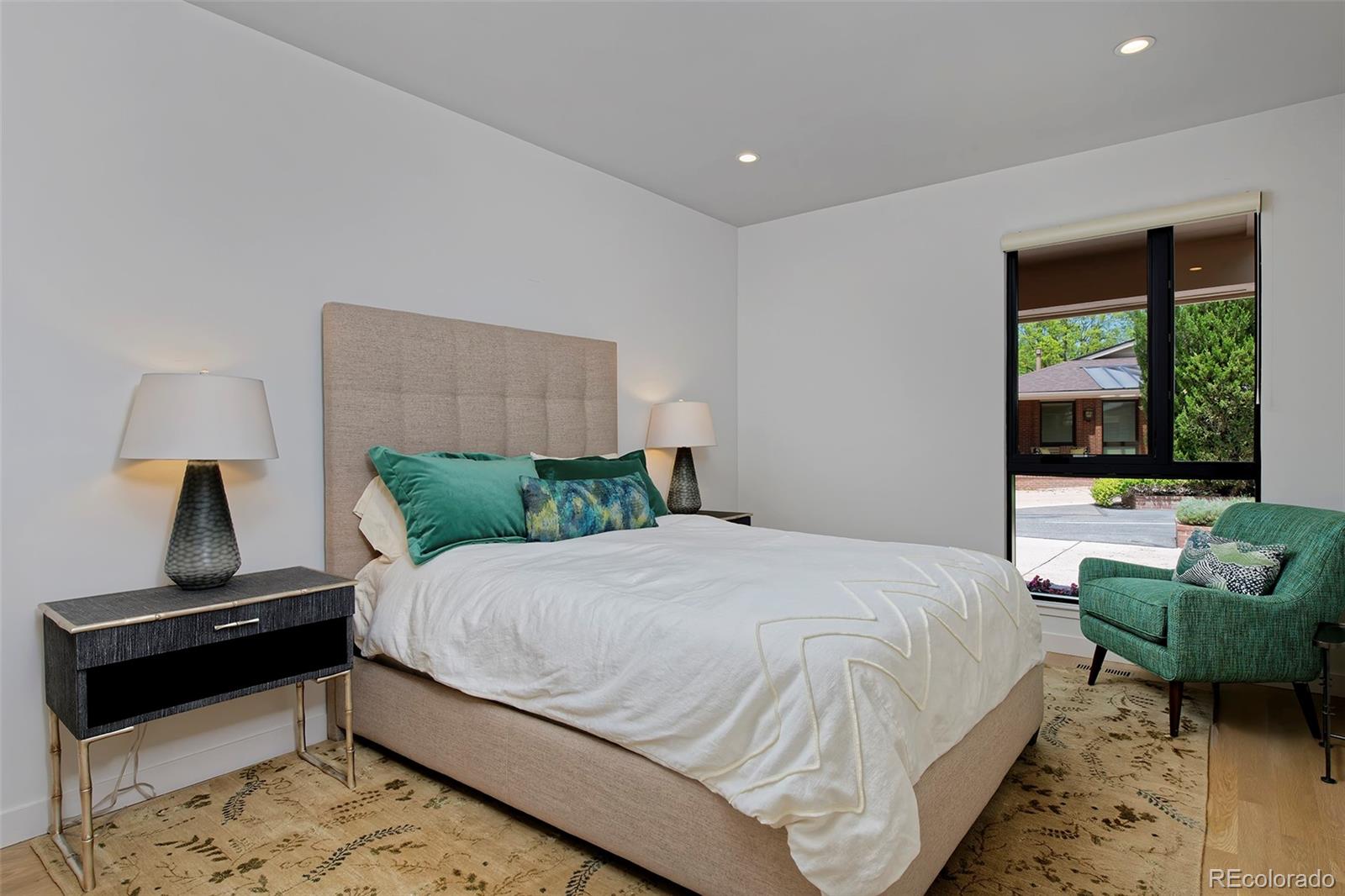 2800 S University Blvd Unit 104, Denver, CO, 80210, USA, 4 Bedrooms Bedrooms, ,4 BathroomsBathrooms,Condo,Pending,2800 S University Blvd Unit 104,6019805