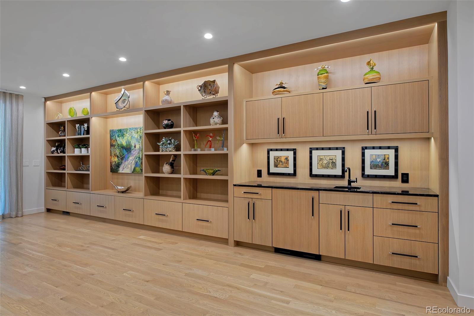 2800 S University Blvd Unit 104, Denver, CO, 80210, USA, 4 Bedrooms Bedrooms, ,4 BathroomsBathrooms,Condo,Pending,2800 S University Blvd Unit 104,6019805