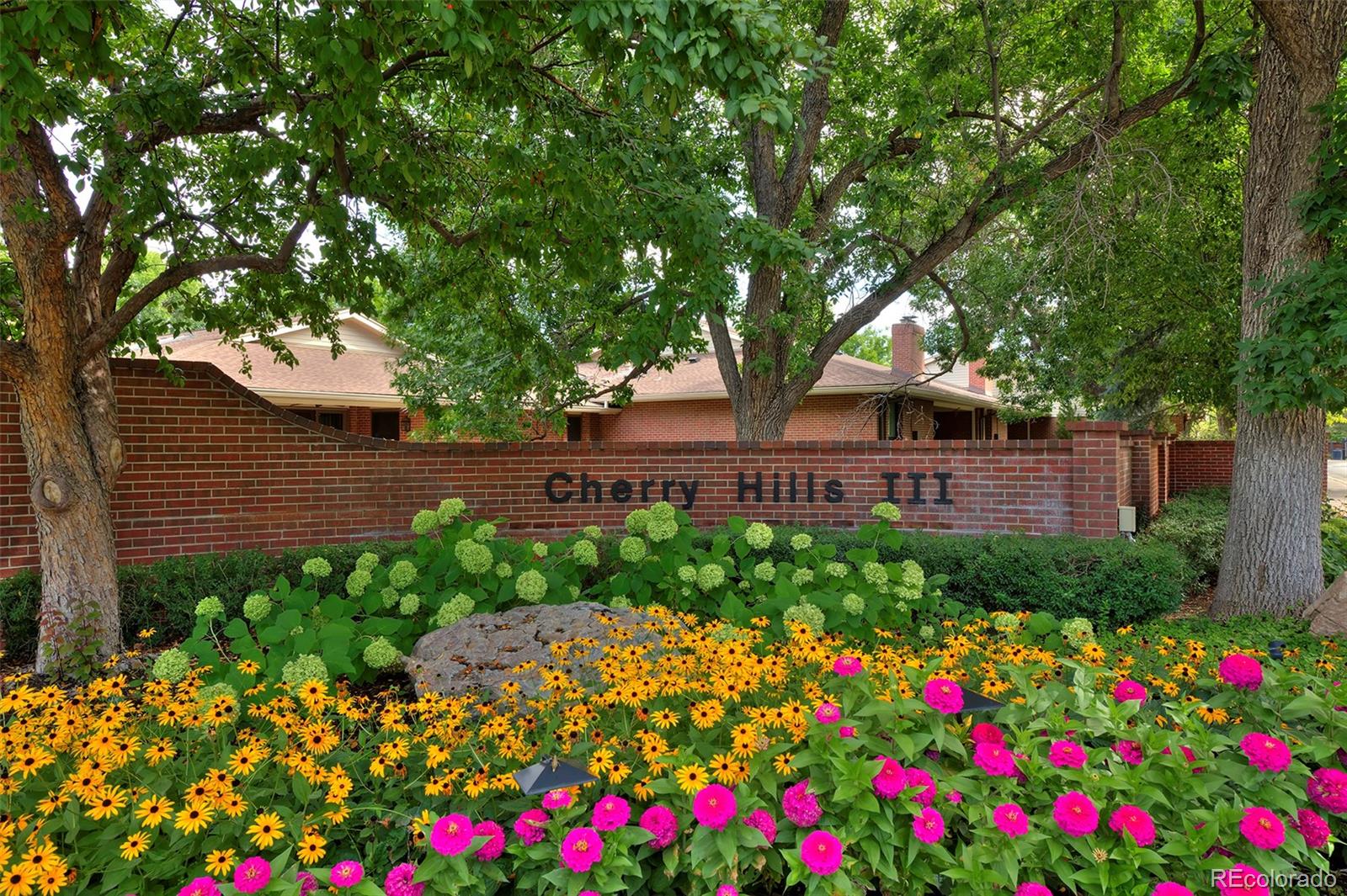 2800 S University Blvd Unit 104, Denver, CO, 80210, USA, 4 Bedrooms Bedrooms, ,4 BathroomsBathrooms,Condo,Pending,2800 S University Blvd Unit 104,6019805