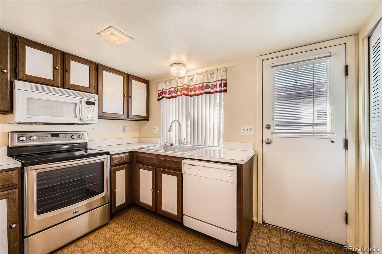 16036 E Ithaca Place E, Aurora, CO, 80013 4 16036 E Ithaca Place E