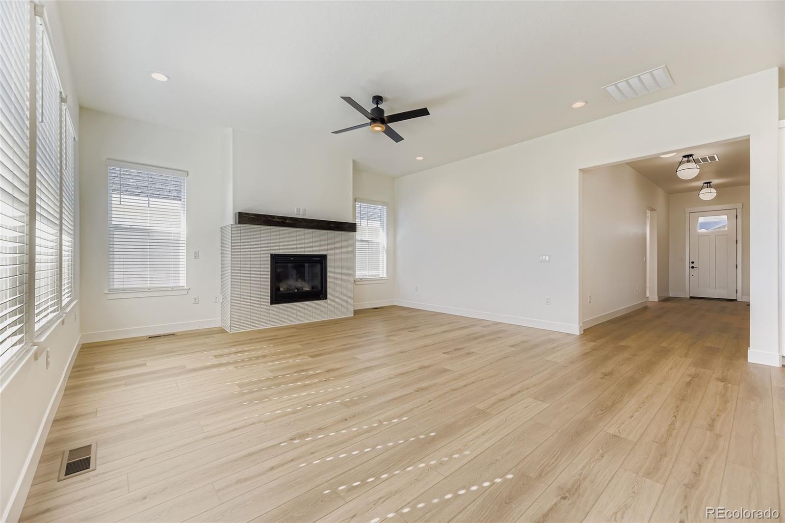 9046 S Shawnee Court