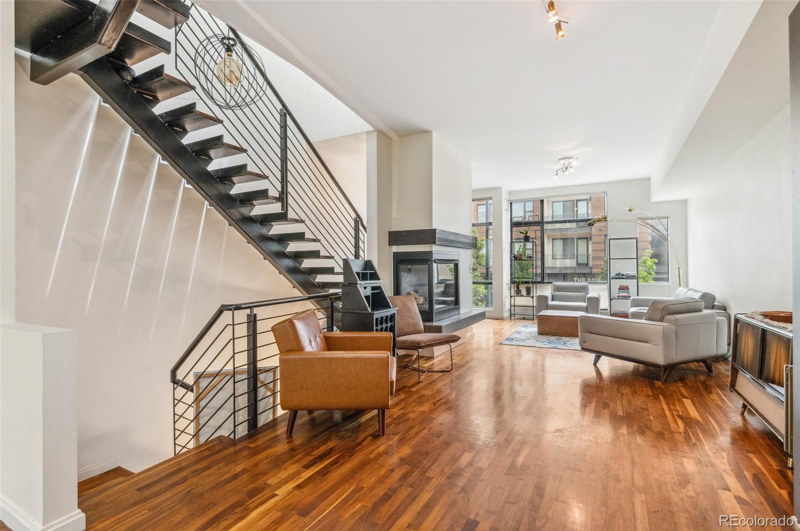 2325 Walnut Street 4