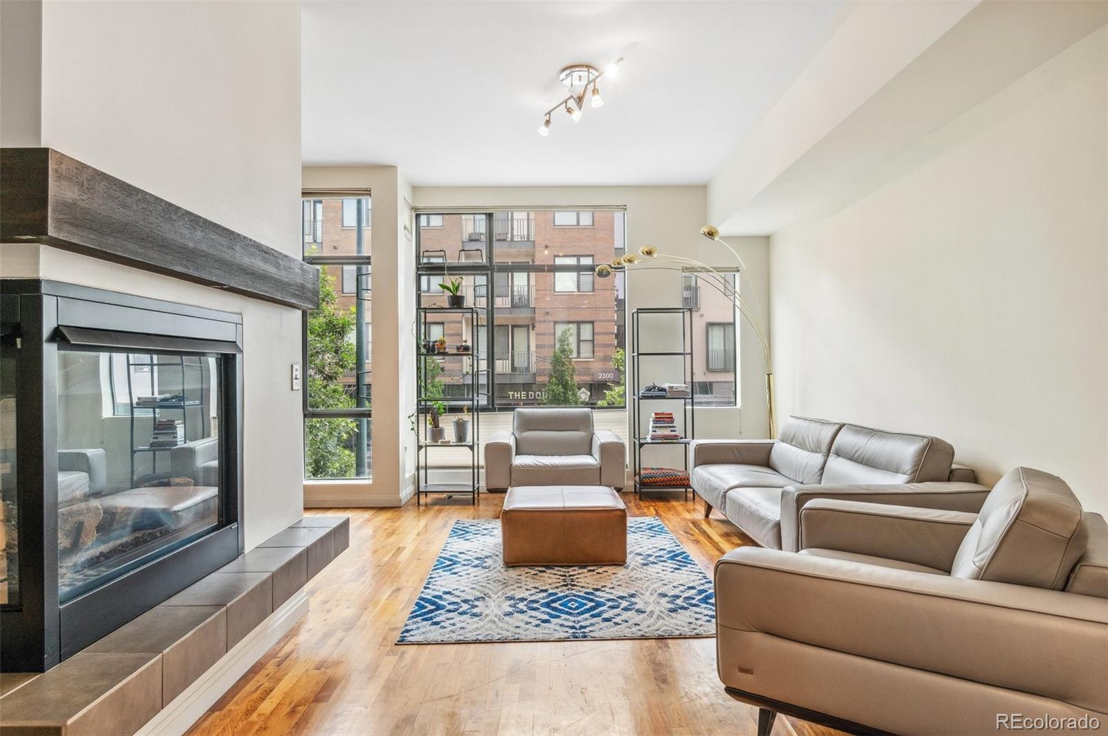 2325 Walnut Street 4