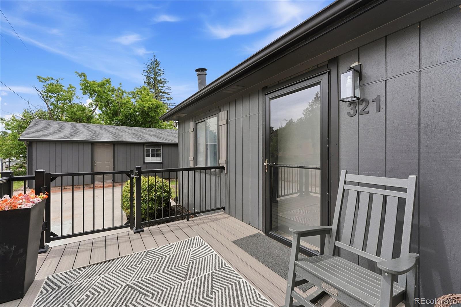 321 Ute Avenue