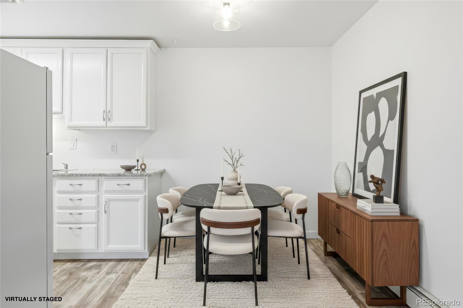 1300 Golden Circle 102