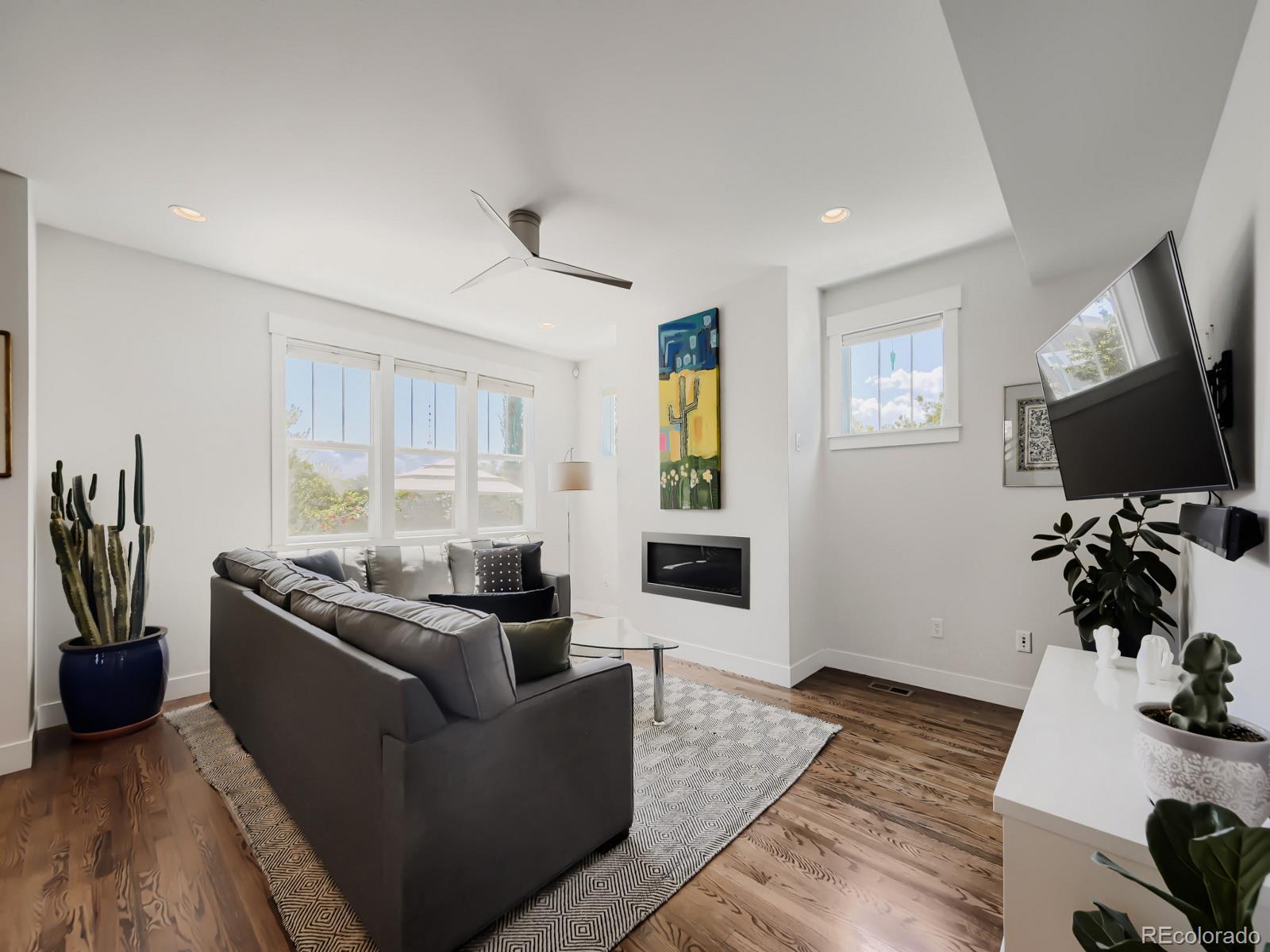 2902 Twin Lakes Circle