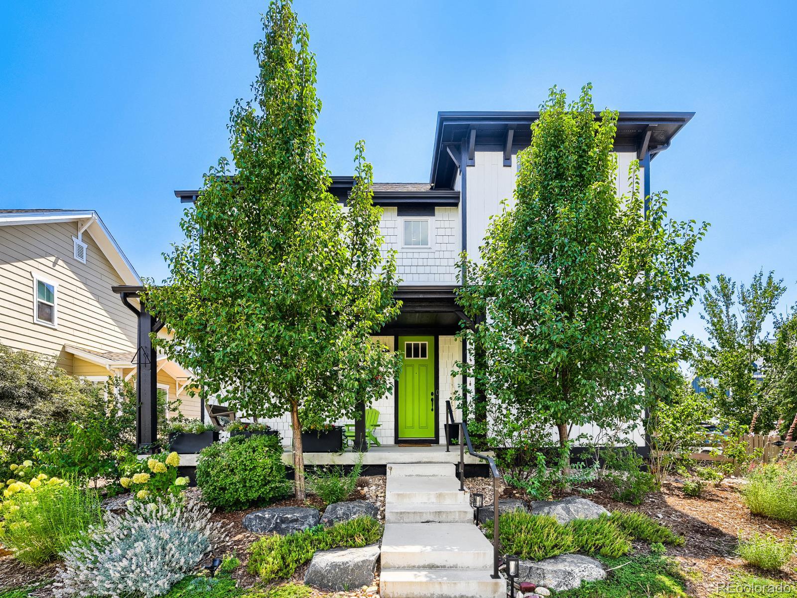 2902 Twin Lakes Circle