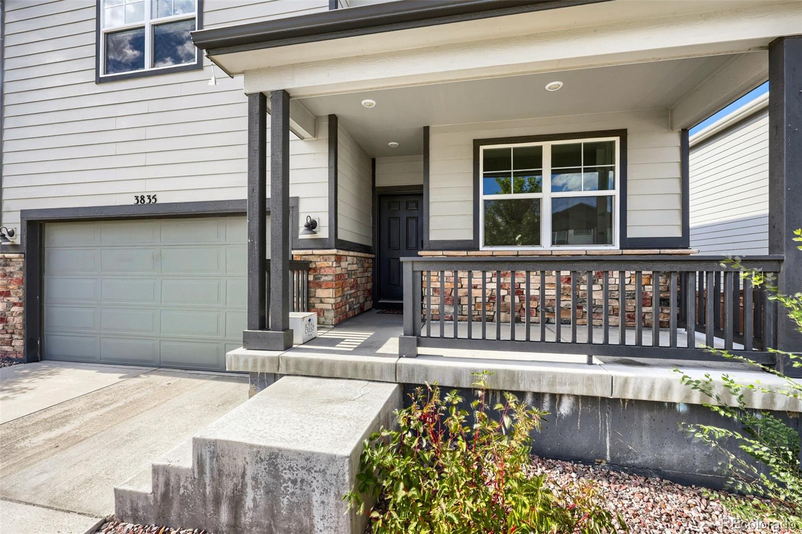 3835 Sandy Vista Trail