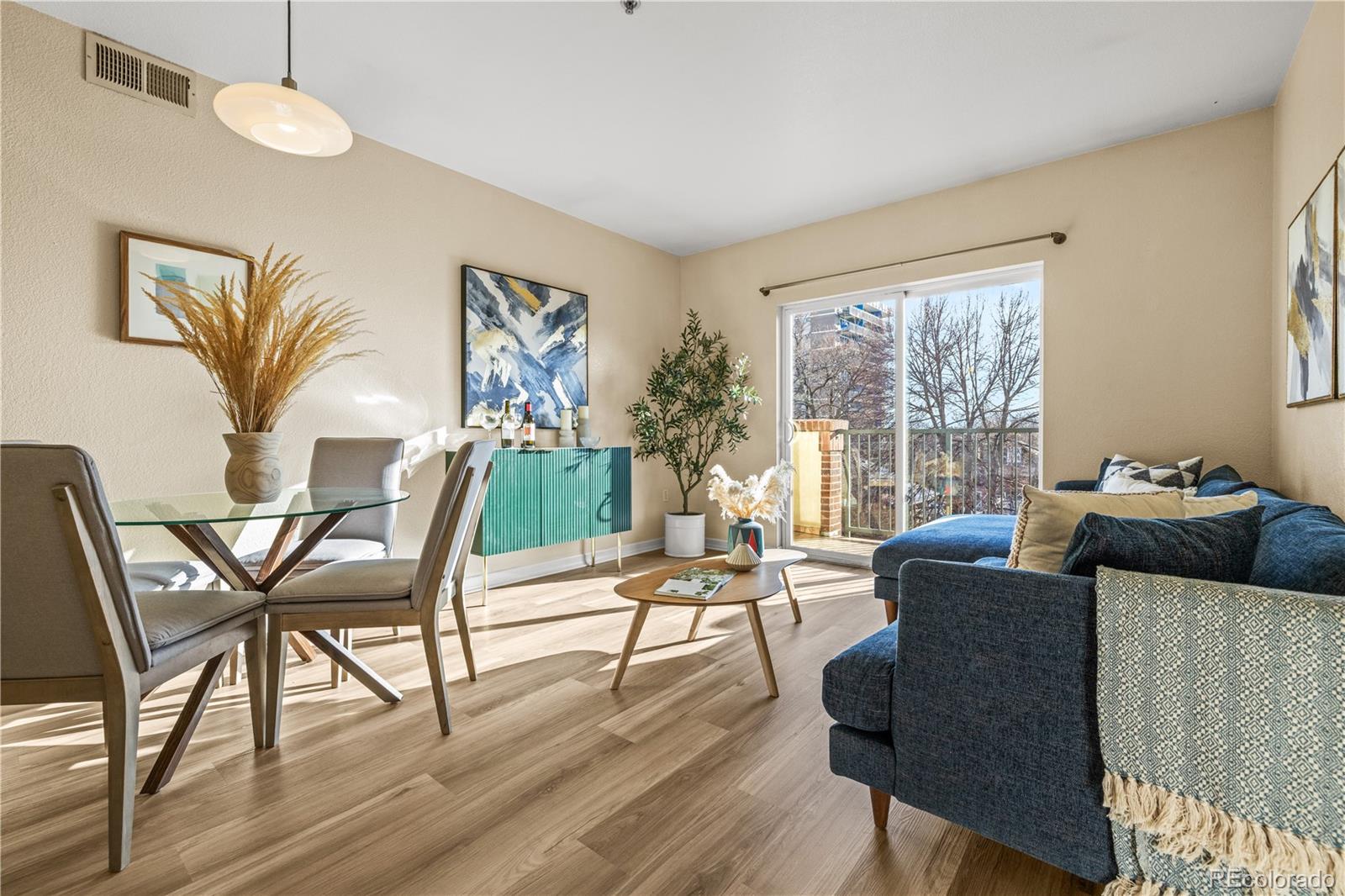 1623 Saint Paul Street 405